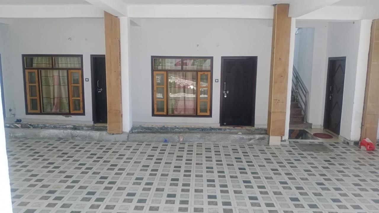 Rahul Hotel And Restaurant Mussoorie Bagian luar foto