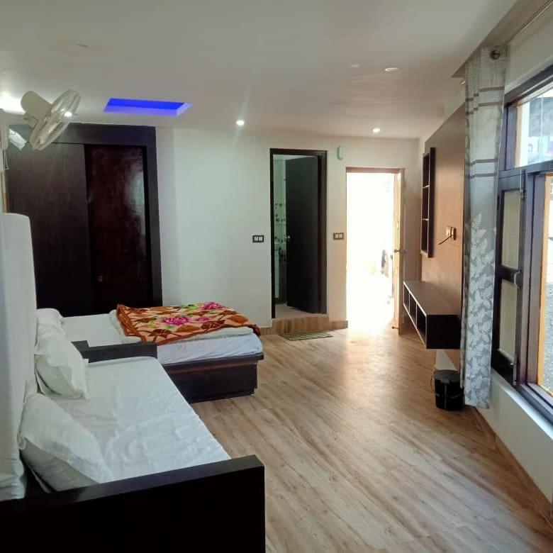 Rahul Hotel And Restaurant Mussoorie Bagian luar foto