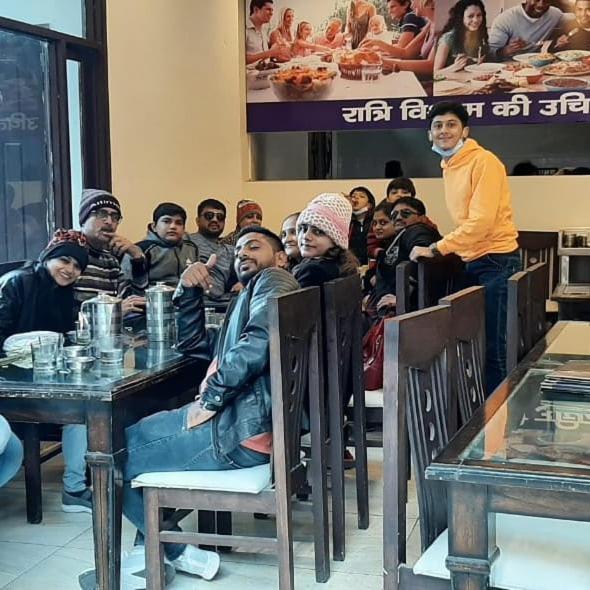 Rahul Hotel And Restaurant Mussoorie Bagian luar foto